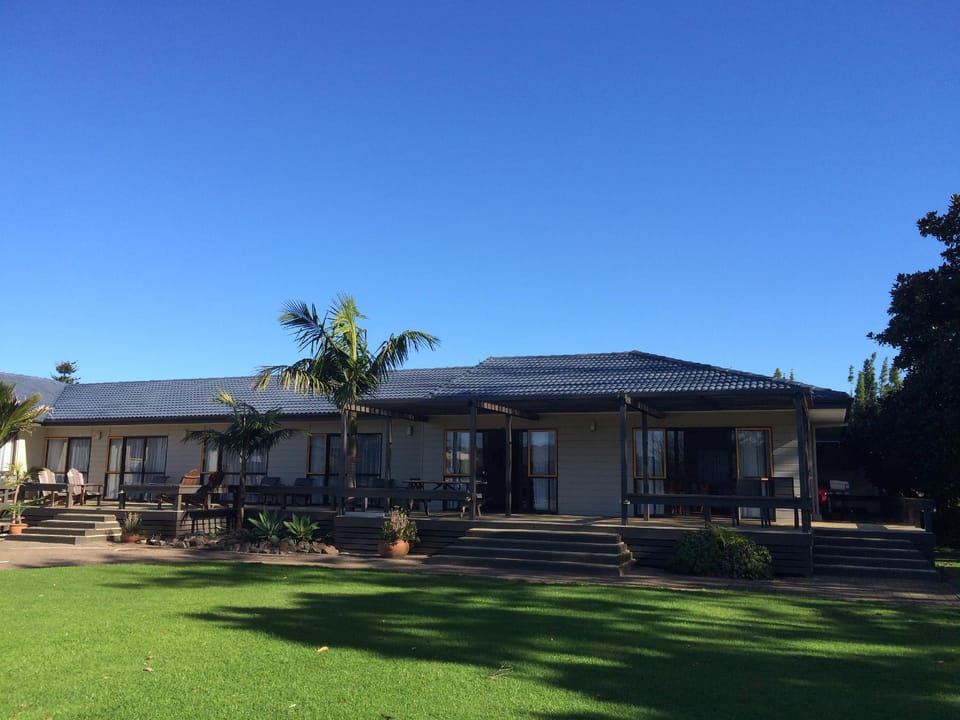 Aotearoa Lodge & Tours Motel in Whitianga