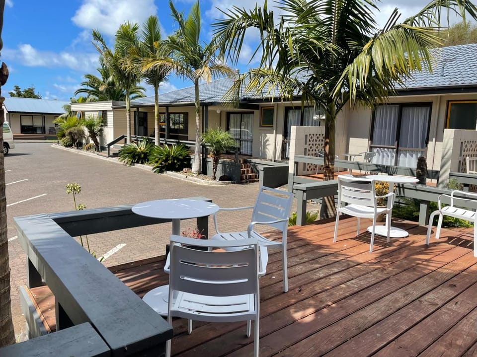 Aotearoa Lodge & Tours Motel in Whitianga