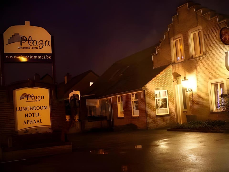 Hotel Plaza Hotel in Lommel