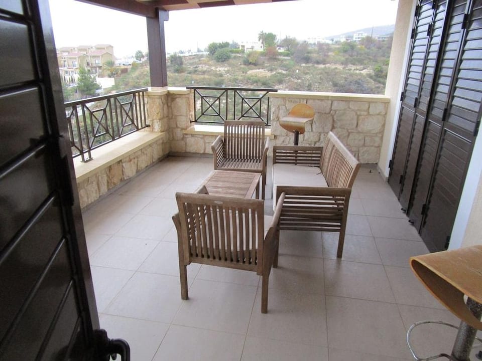 Resitour - Perneri Villas Hotel in Tala