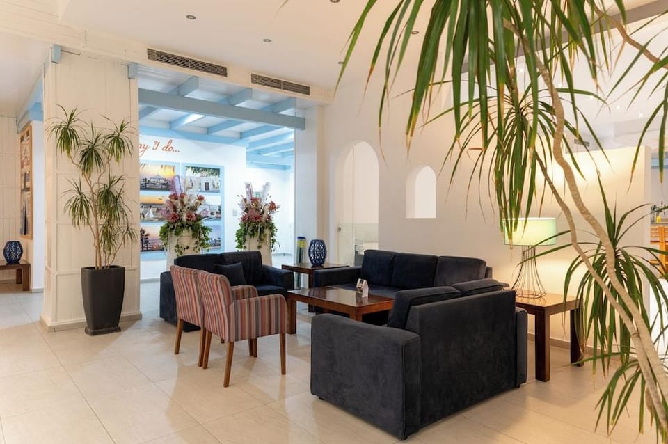 Damon Hotel Apartments Hotel in Paphos