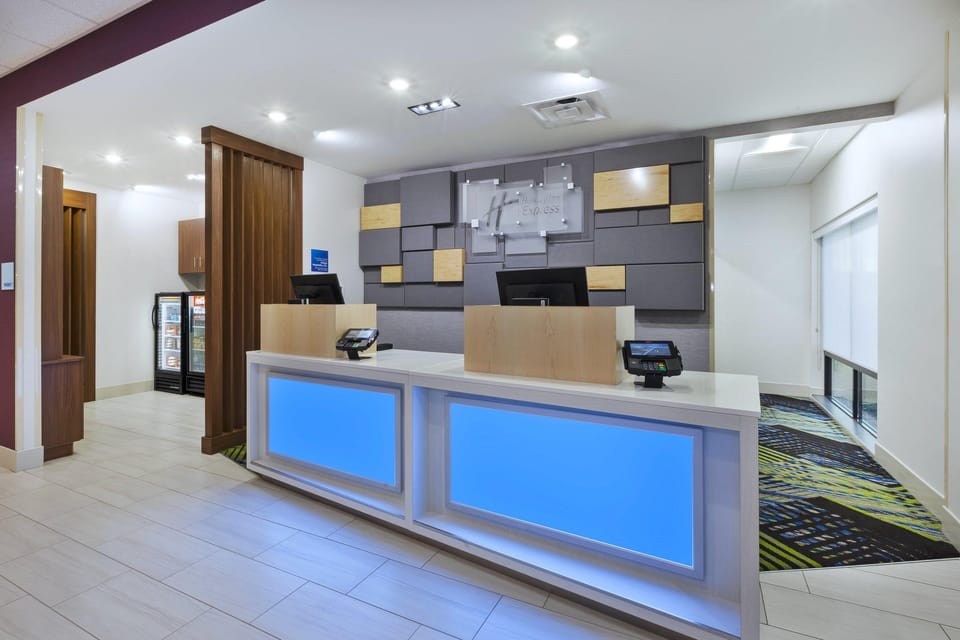 Holiday Inn Express & Suites Painesville - Concord By IHG Hotel in Lake Erie
