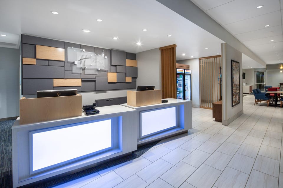 Holiday Inn Express And Suites Chico By IHG Hotel in Chico