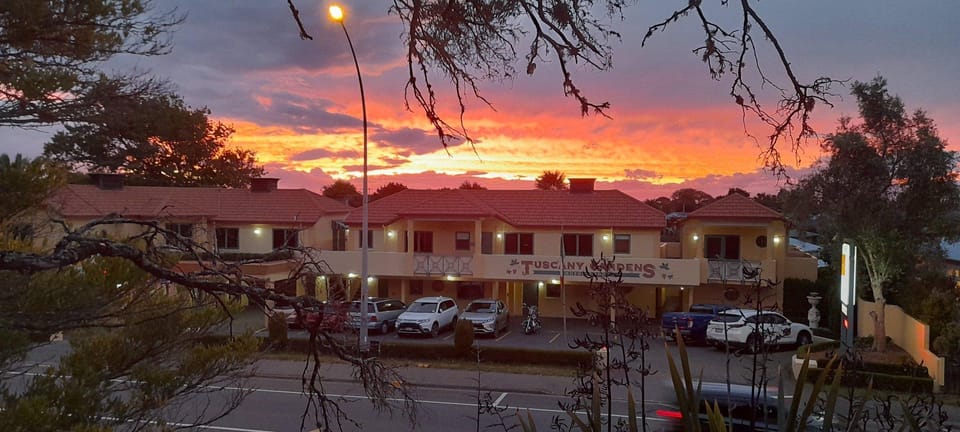 Tuscany Gardens Motor Lodge Motel in Nelson