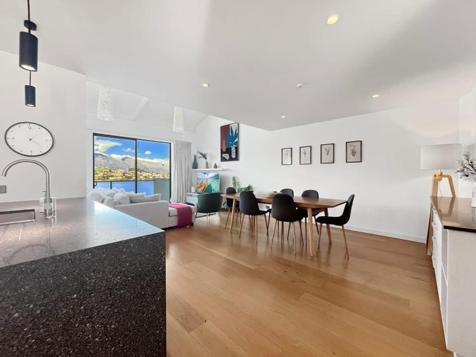 Villa Del Lago Hotel Apartment hotel in Queenstown