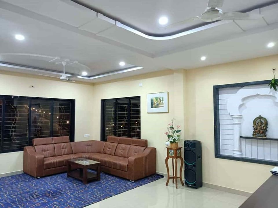 The Nanny Grand Resort Hotel in Maharashtra