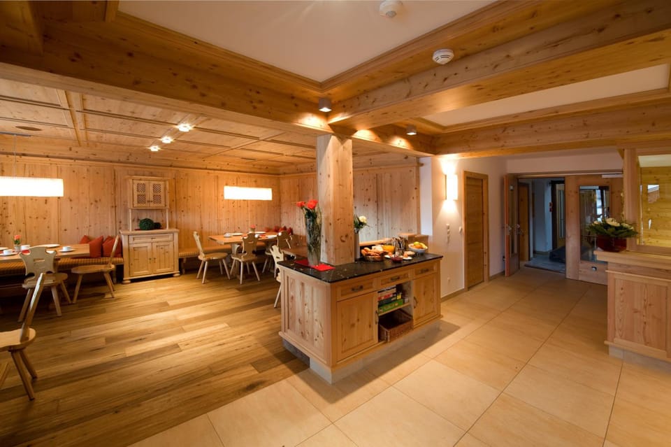 Haus Sonnenterrasse Hotel in Serfaus