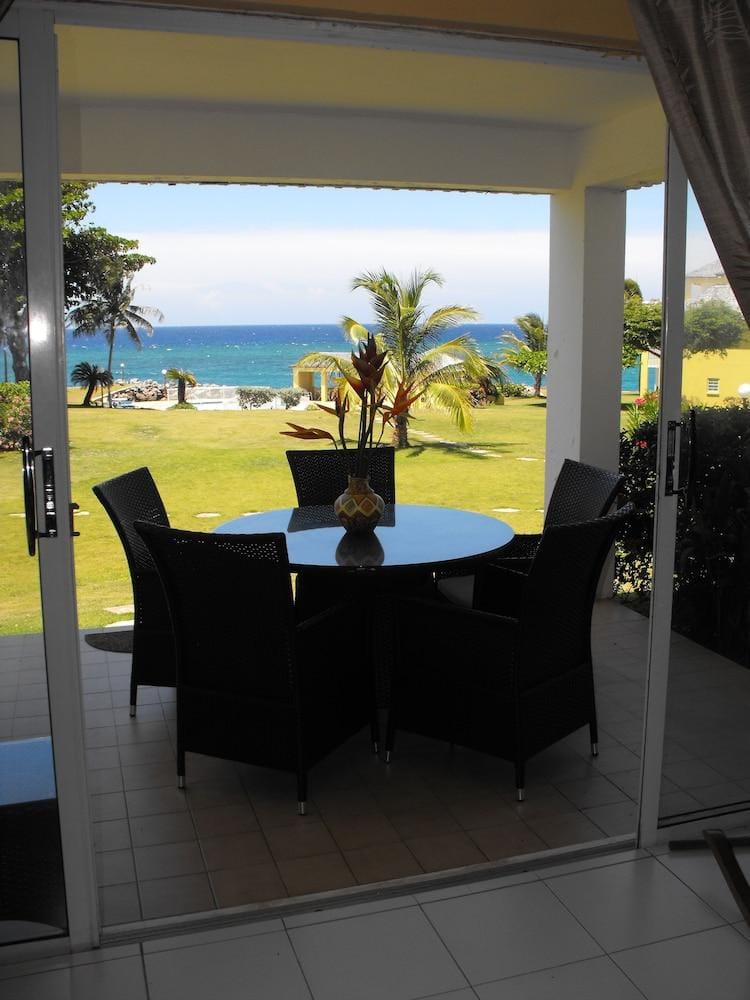 Sea Palms Holidays Hotel in St. Ann Parish