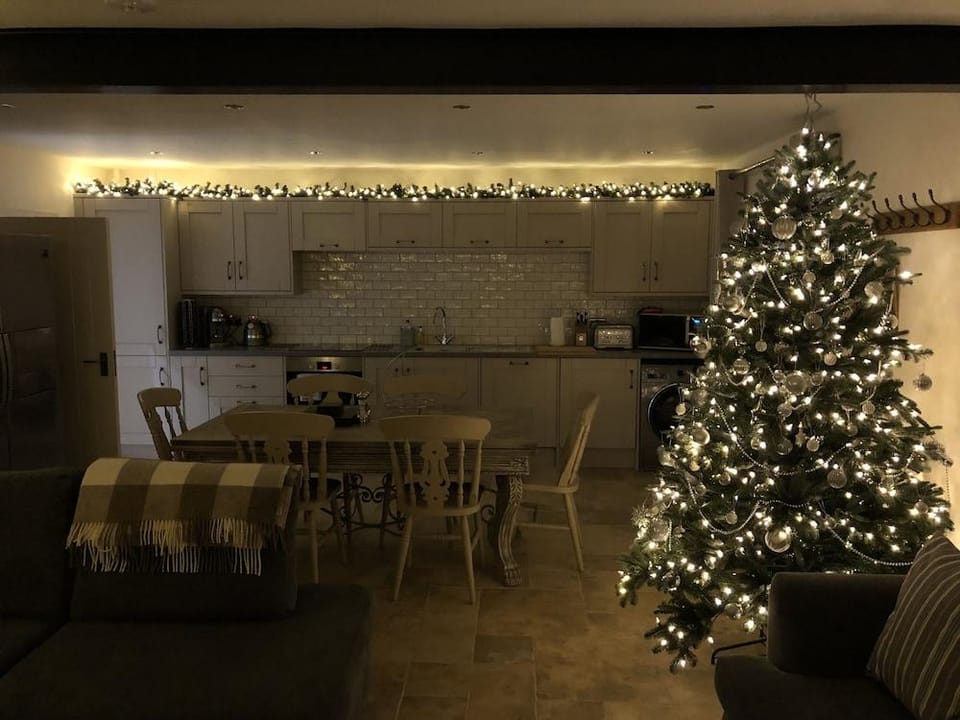 Camerton Inn Cottage Hotel in England