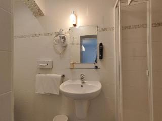 The Originals Access, Hotel Le Canter, Saumur Hotel in Centre-Val de Loire