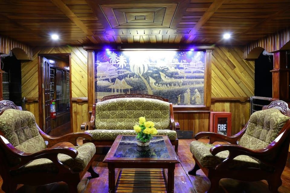 Coco Houseboats, Alleppey Hotel in Alappuzha