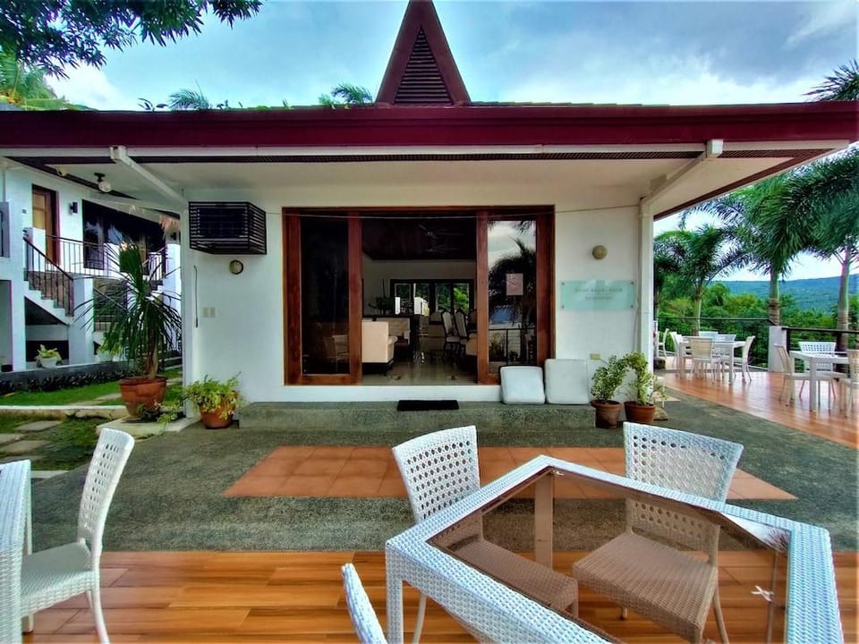 Villas by Ecohotel Hotel in Calabarzon