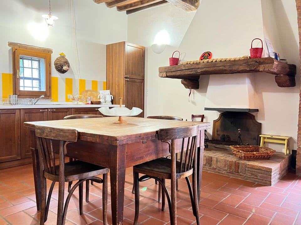 Fattoria Lornano Winery Hotel in Castellina in Chianti