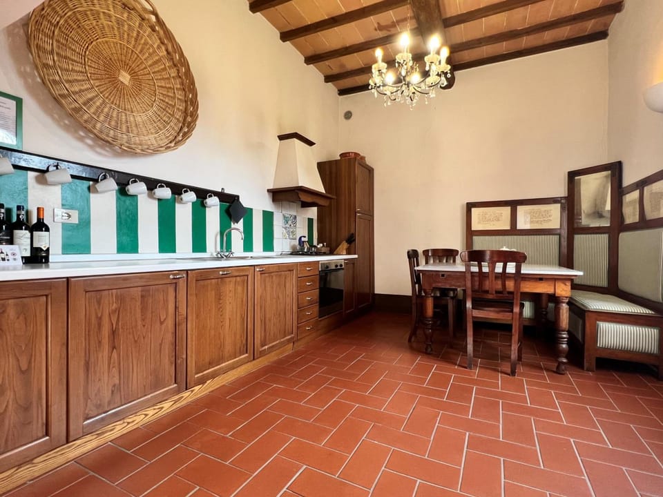 Fattoria Lornano Winery Hotel in Castellina in Chianti