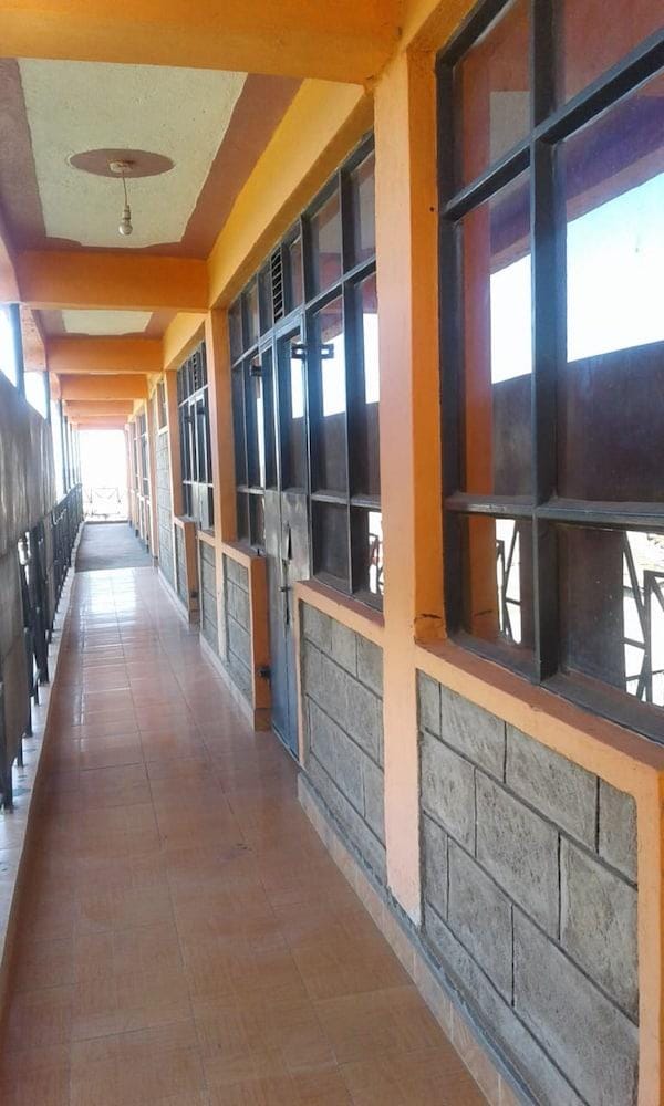 Puya Lodge Hotel in Kenya