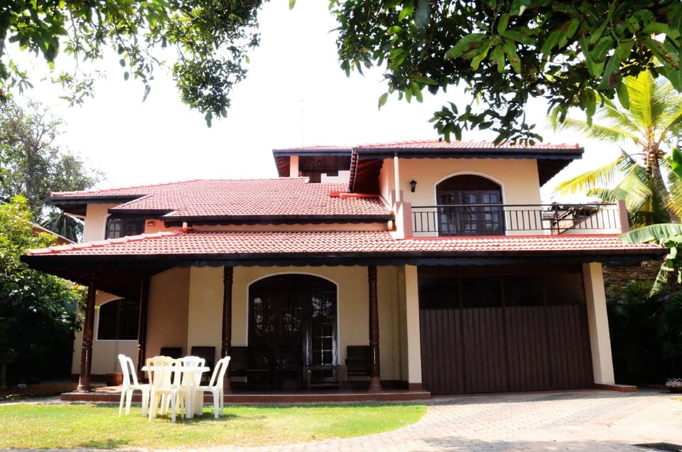 Gondolas Holiday Lanka Hotel in Western Province