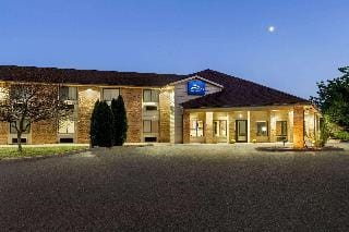 Baymont Inn & Suites Monroe Hotel in Jerusalem Township