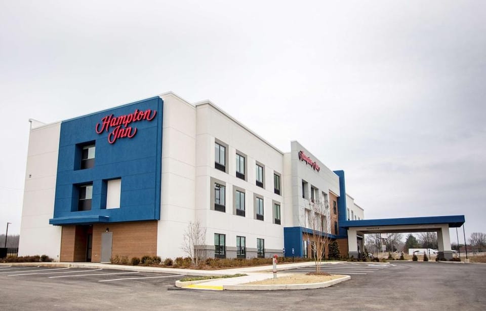 Hampton Inn Lexington Hotel in Tennessee
