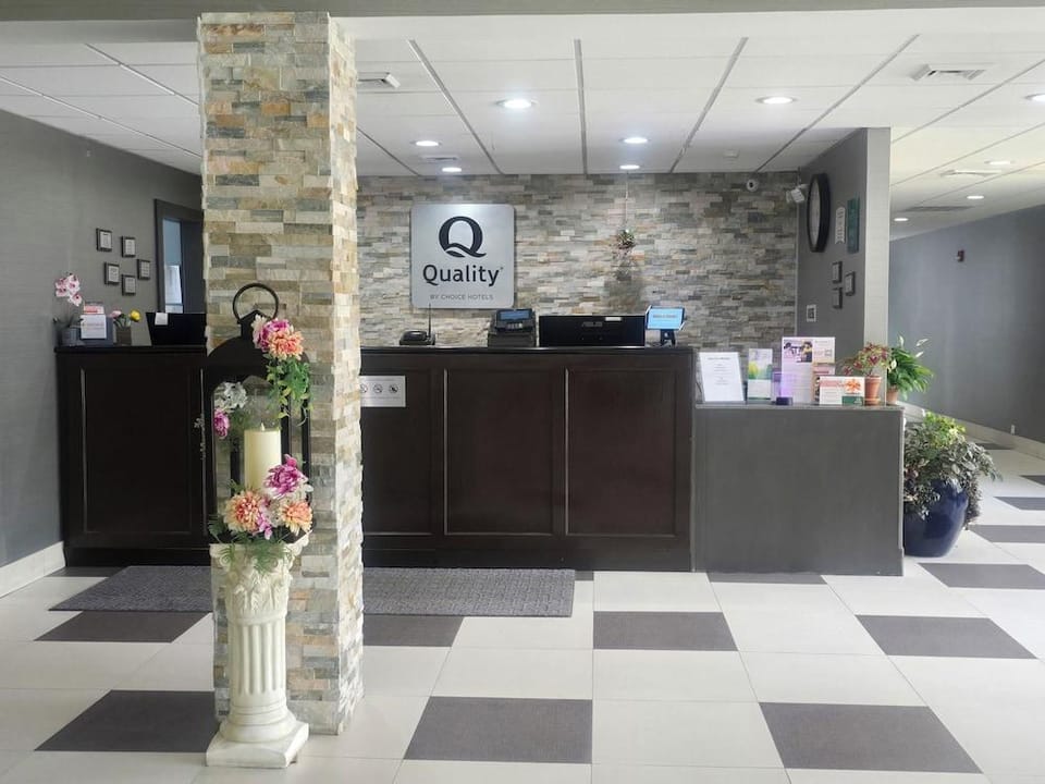 Quality Inn Hotel in Claytor Lake
