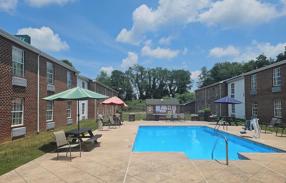 Quality Inn Hotel in Claytor Lake