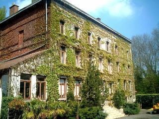Logis Hotel le Moulin d'Artres Hotel in Hauts-de-France