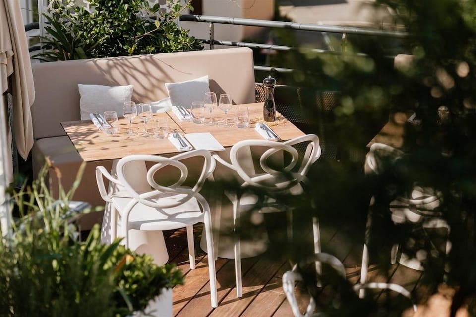 Restaurant La Caborne Hotel in Auvergne-Rhône-Alpes