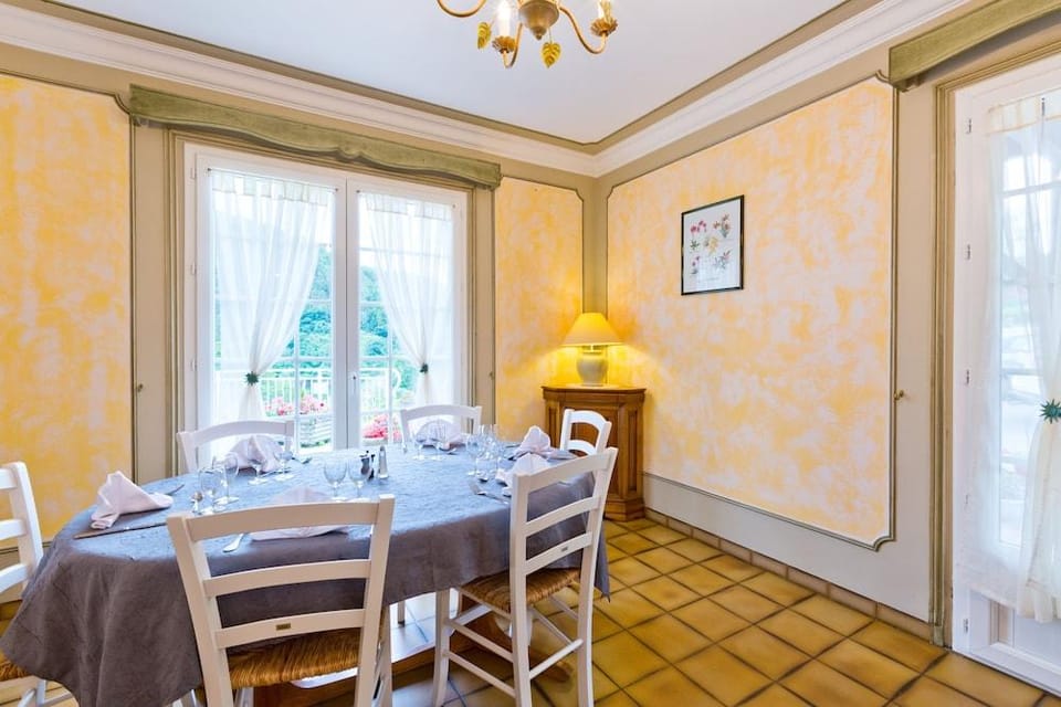 Logis Hotel La Cremaillere Hotel in Auvergne-Rhône-Alpes