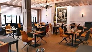 LOGIS HOTEL DARCY Hotel in Auvergne-Rhône-Alpes