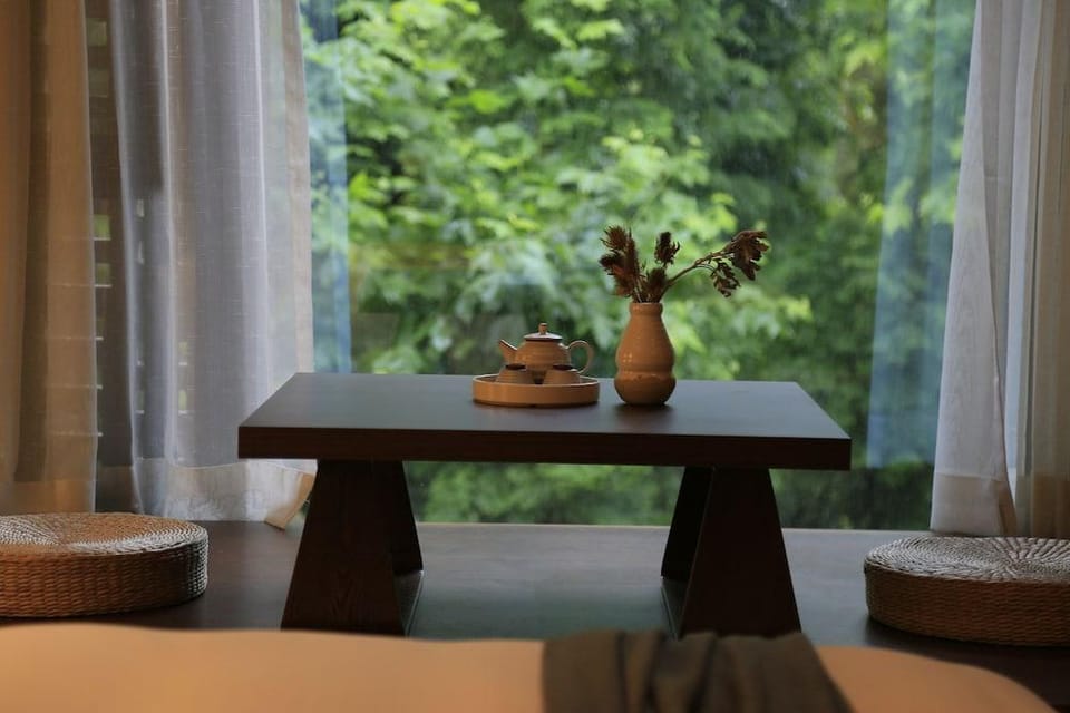 Seclusive Life in Jiangnan •Canal Yard Hotel in Hangzhou