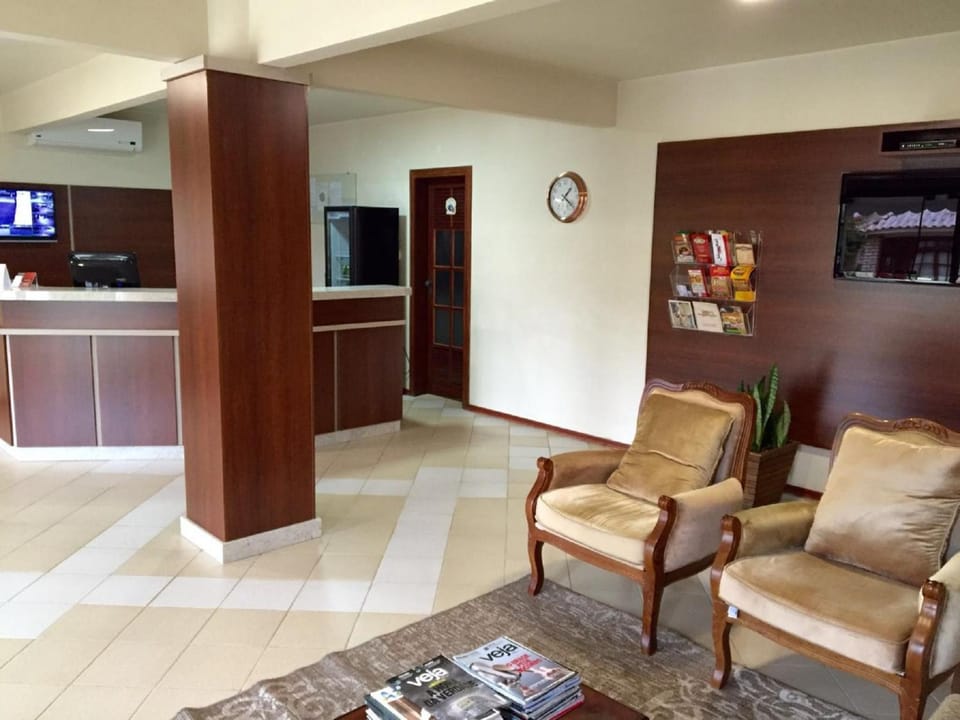 Shared lounge/TV area