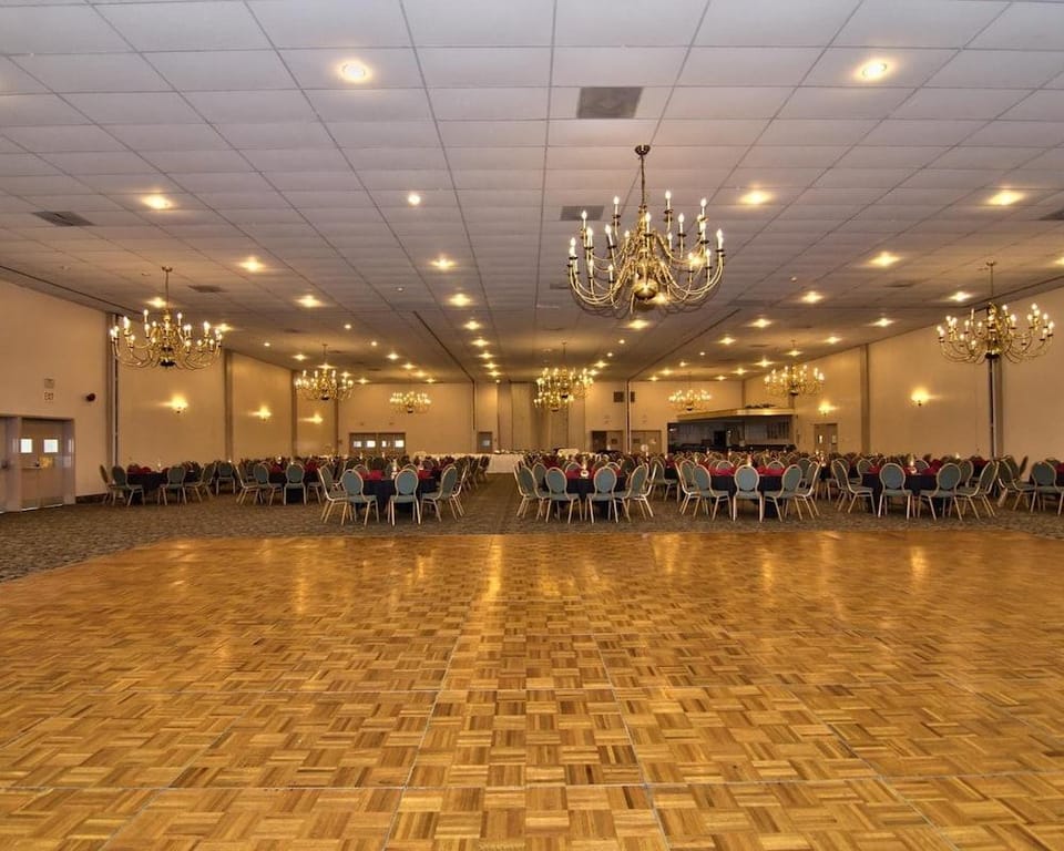 Econo Lodge Conference Center Hotel in Pennsylvania