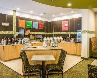 Comfort Inn Hotel in Allegheny River