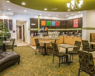 Comfort Inn Hotel in Allegheny River