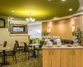 Comfort Inn Hotel in Allegheny River