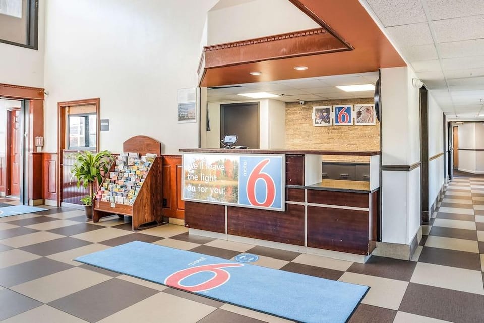 Rodeway Inn & Suites Hotel in Jersey Shore