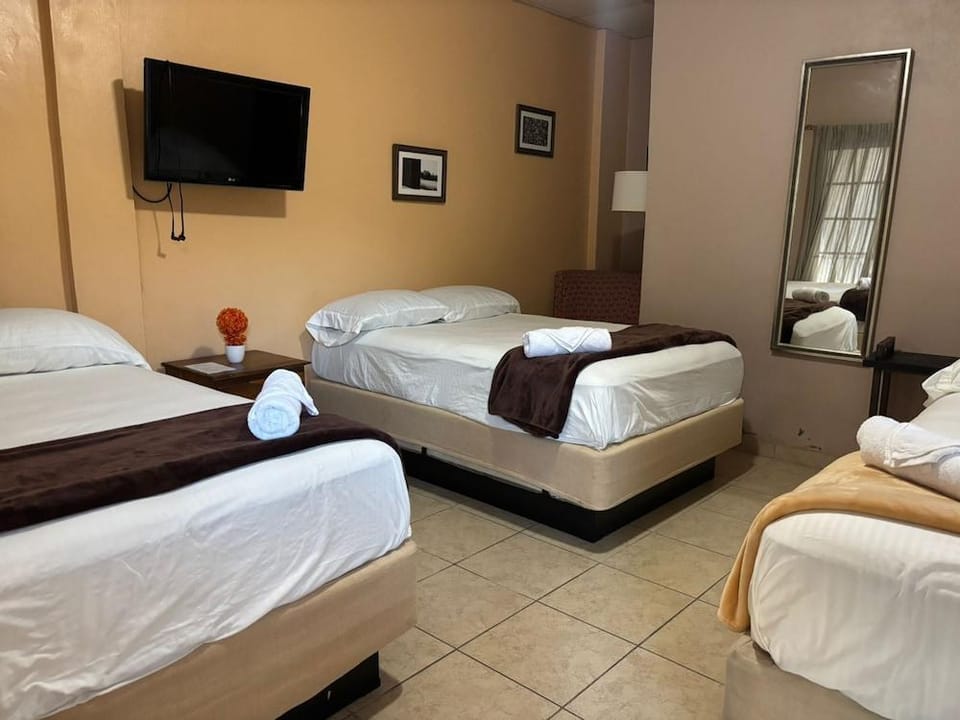 Hotel Lima Park Hotel in Cortés Department