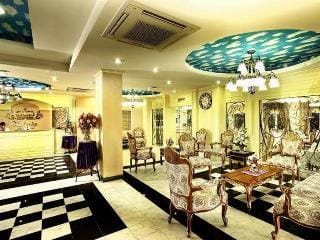 Victoria Nimman Hotel วิคทอเรีย นิมมาน Hotel in Chiang Mai