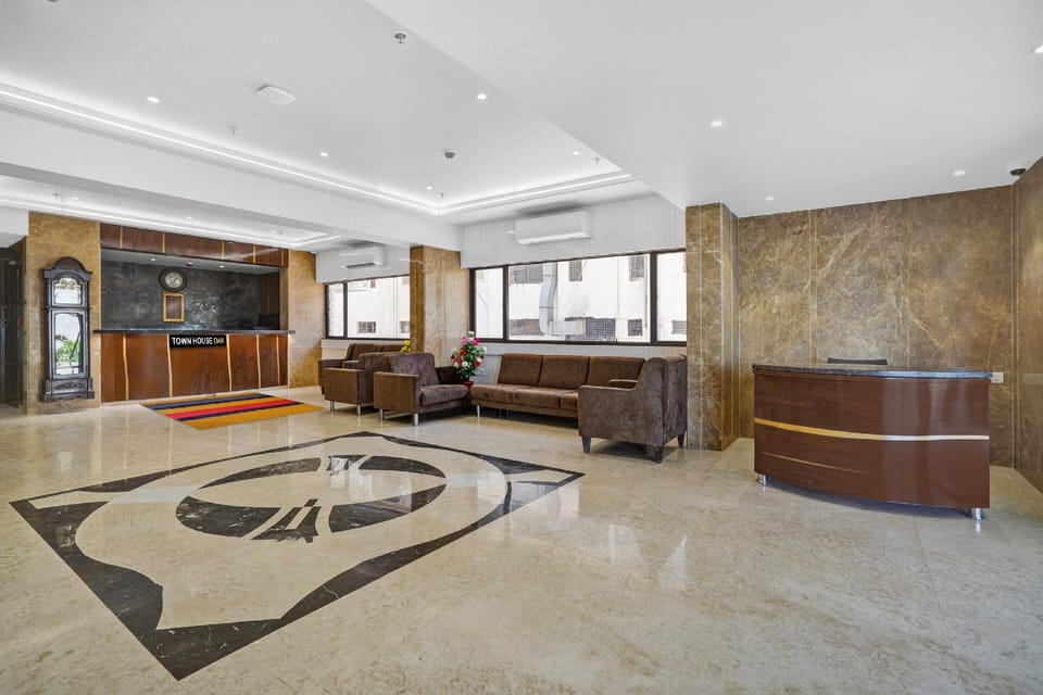 Clubhouse Hotel Raajpath Hotel in Vadodara