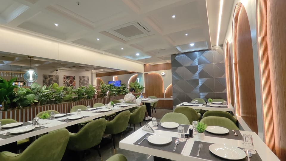 Hotel Holiday international Hotel in West Bengal