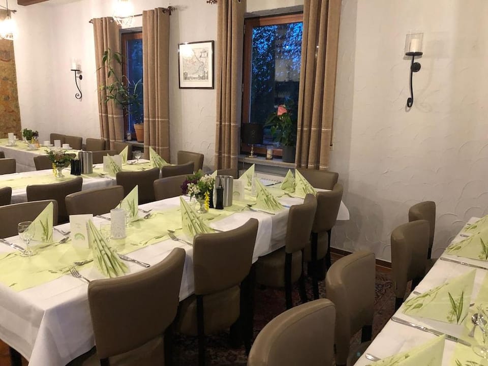 Hotel & FeWo Landhaus Neuhof Hotel in Cochem-Zell