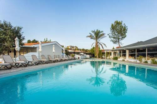 Coral Blue Hotel Hotel in Halkidiki