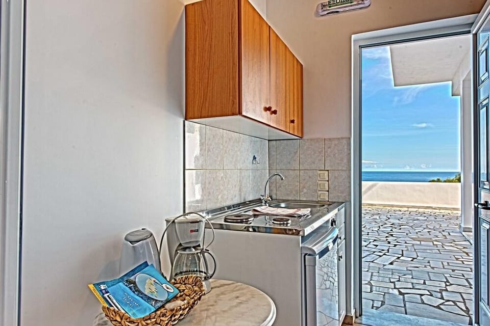 Mikro Nisi Studios Hotel in Peloponnese, Western Greece and the Ionian