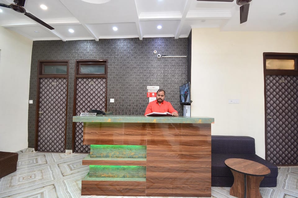 OYO Hotel Himalayan Hotel in Chandigarh