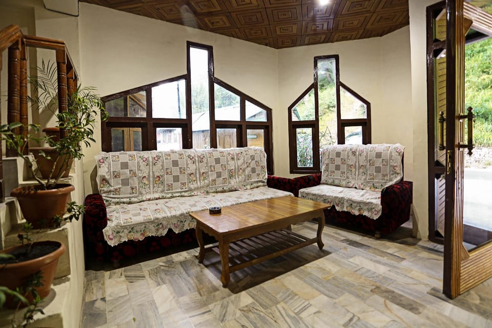 OYO Hotel Anupam Hotel in Himachal Pradesh