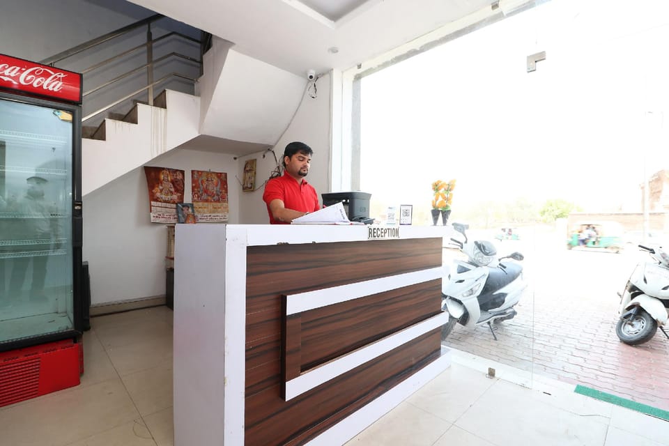 Hotel Four Season Inn Hotel in Agra