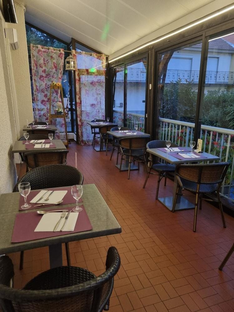 Logis Hotel les Carillons Hotel in Occitanie