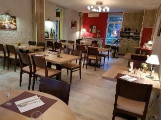 Logis Hotel les Carillons Hotel in Auvergne-Rhône-Alpes