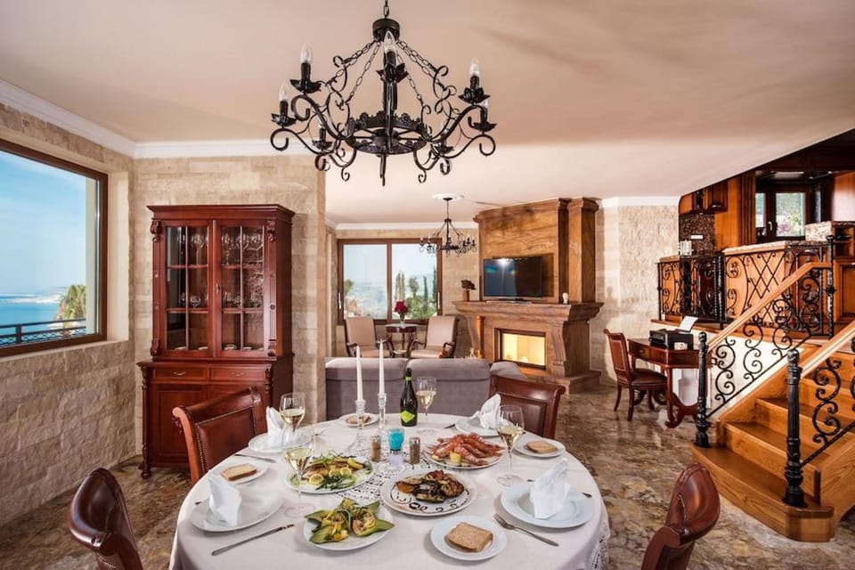 Bella Mare Villa Hotel in Crete