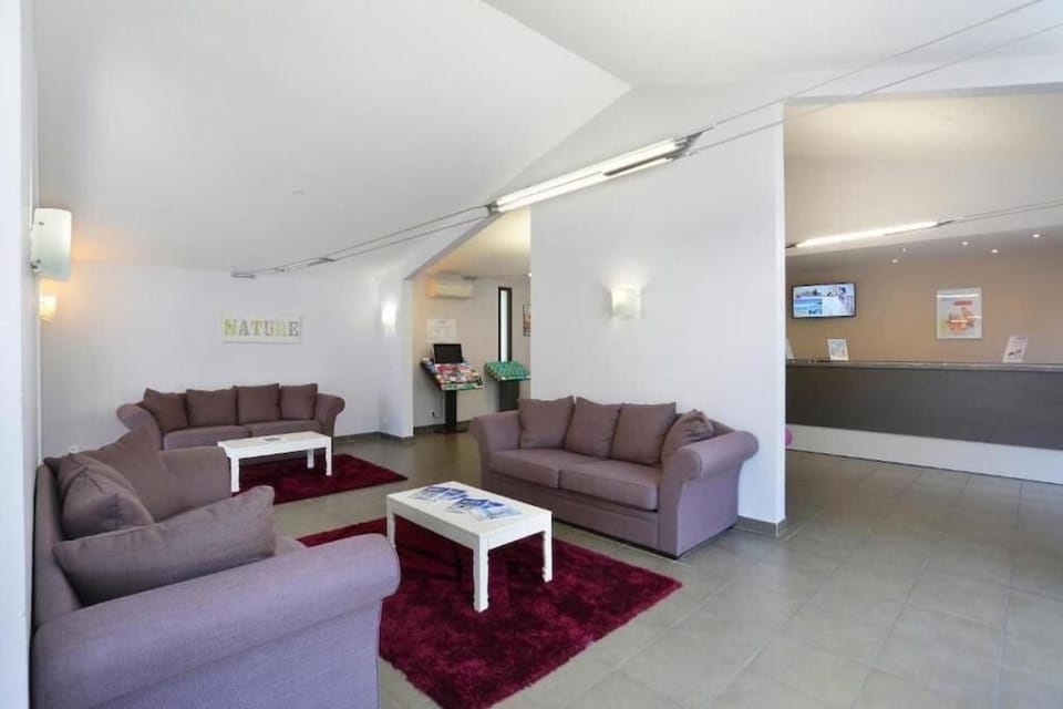 Residence Nemea Les Mazets du Ventoux Hotel in Malaucène