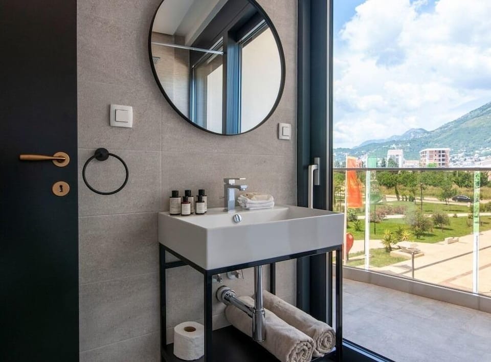 Apart-hotel Soho Suites Hotel in Montenegro